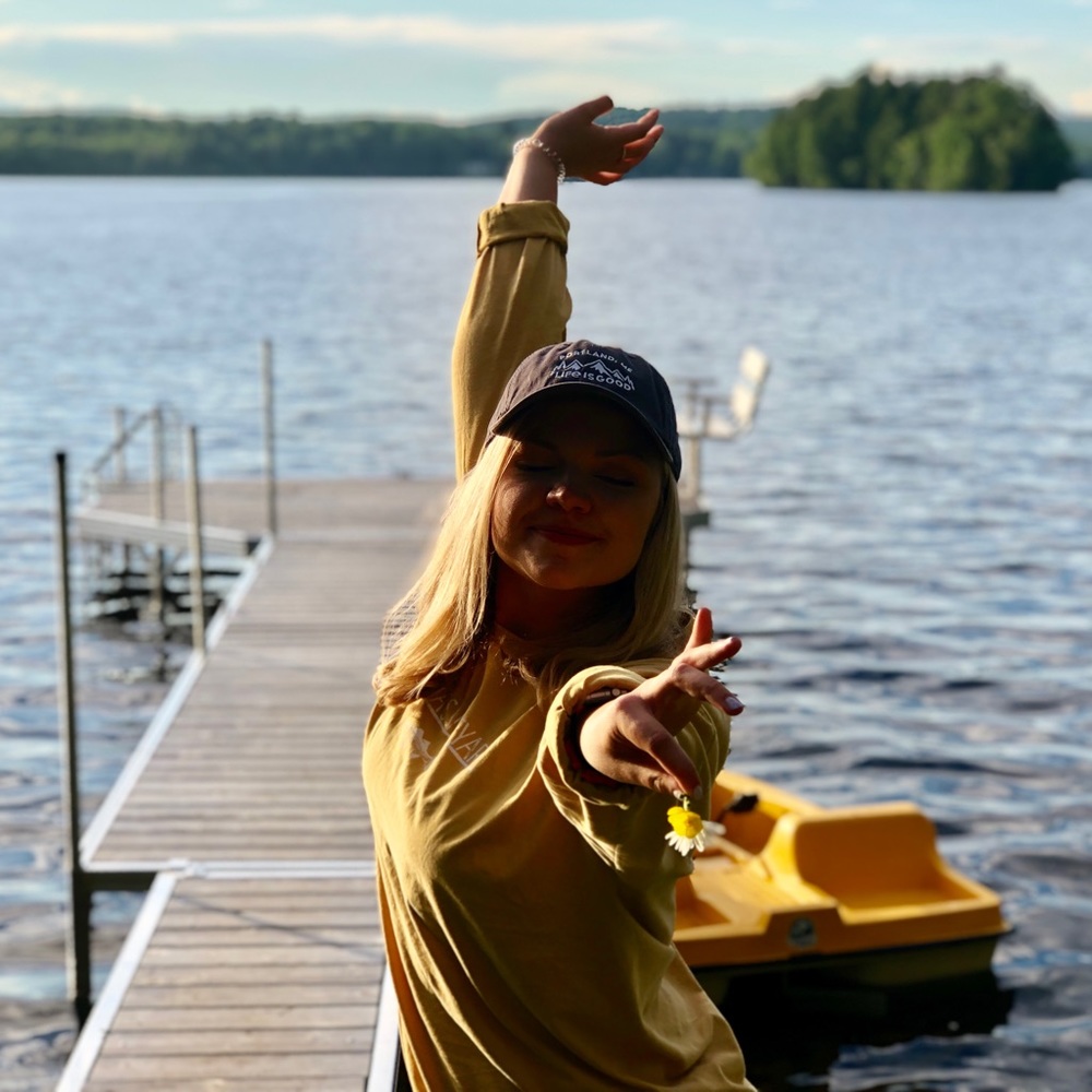 Meet your Posher, Madi